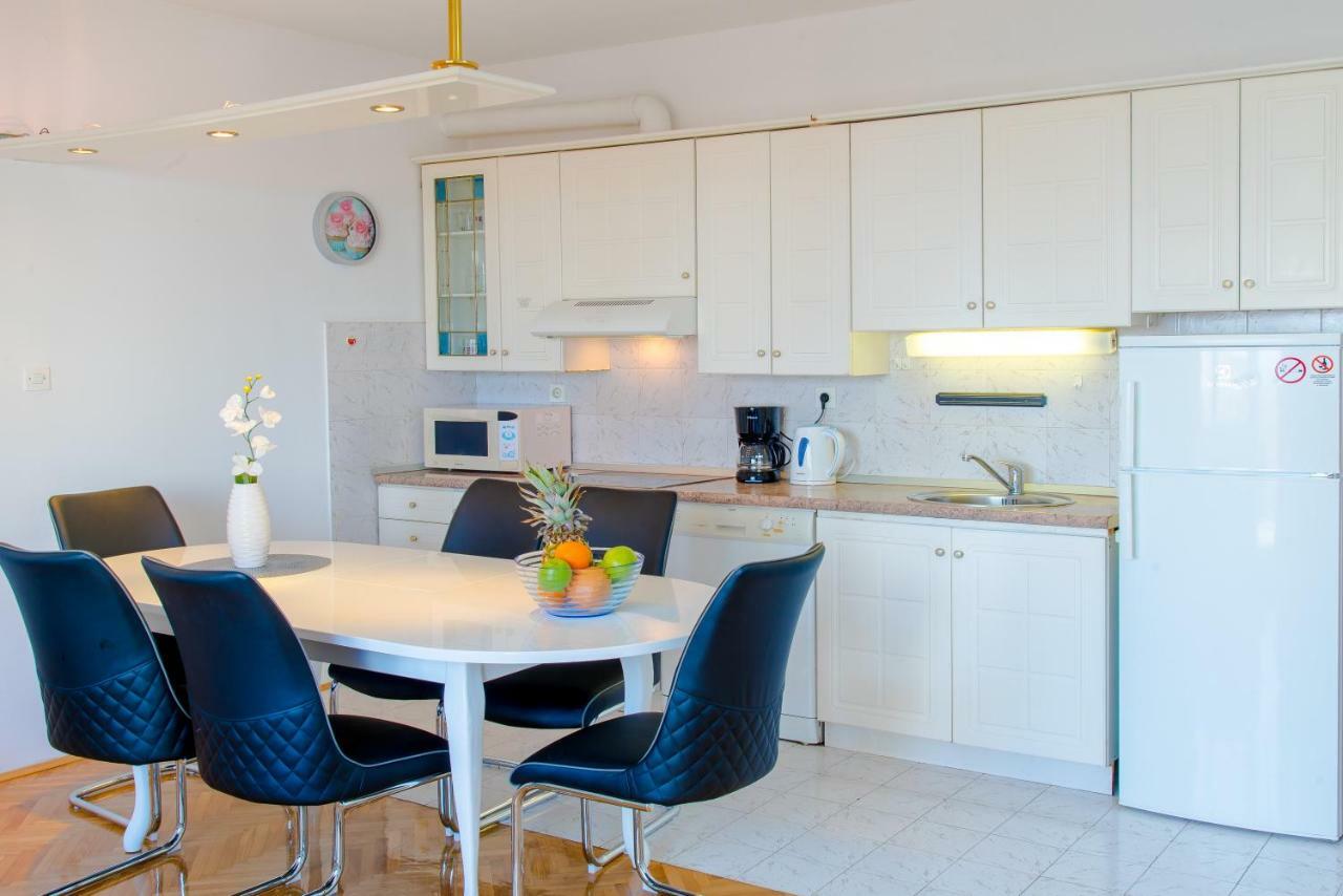 Lägenhet Penthouse Zia
